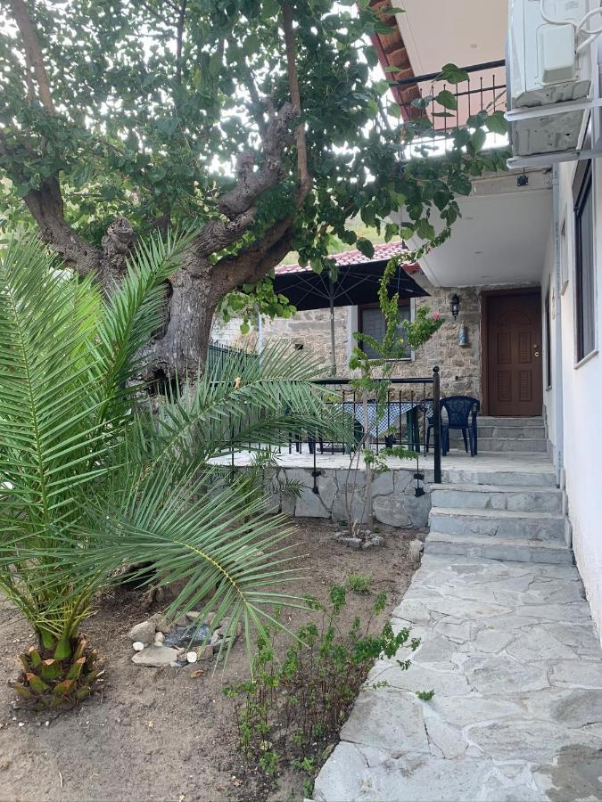 Stone House Under A Rock Kukos Apartment Сикия Екстериор снимка